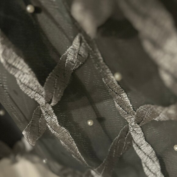 Silver &Gray Skirt w/ faux pearls- XL - New with tags - BACK side has no pearls - Picture 8 of 9